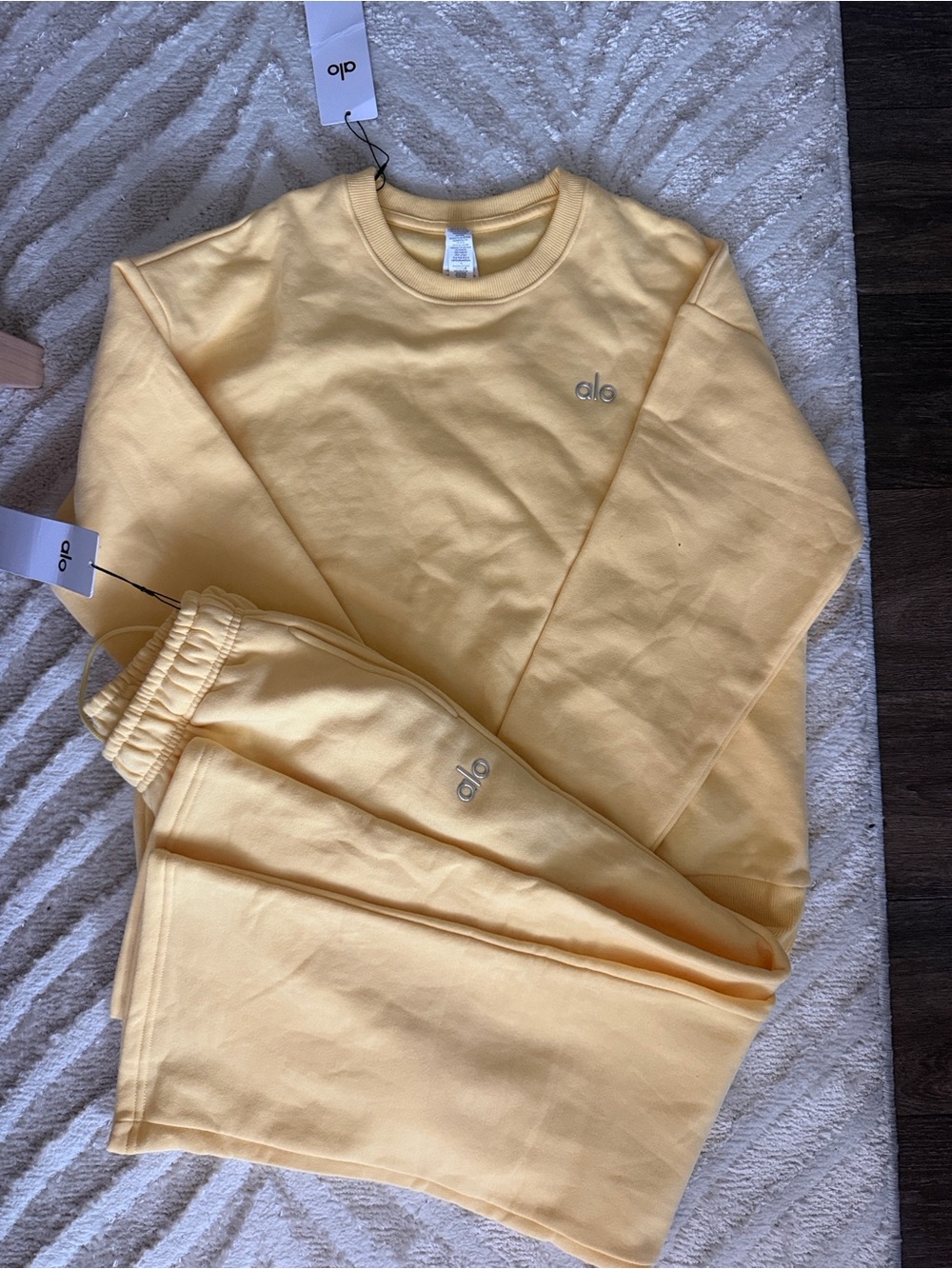 ALO Yoga Kids Pale Yellow Sweatshirt & Joggers Set